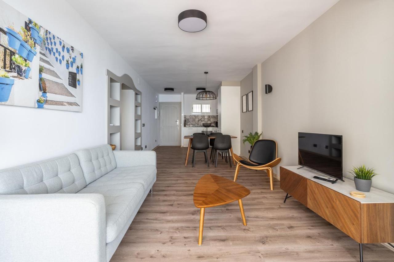 Stylish Apartment With Sea View เนร์คา ภายนอก รูปภาพ